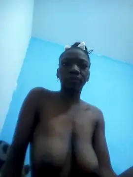 Snapshot of Aurora-Queen chatting on October 24, 3:25 am Aurora-Queen online show from October 24, 3:25 am