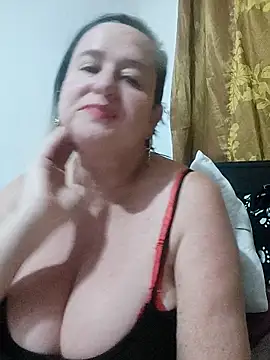 Snapshot of Miss-tetas chatting on October 17, 4:37 am Miss-tetas online show from October 17, 4:37 am