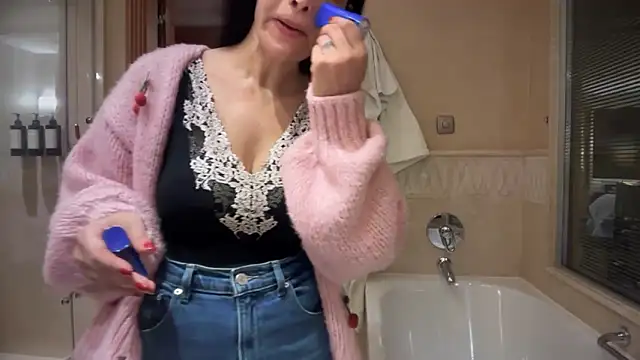 Ofcourseoneday online show from November 11, 10:04 am