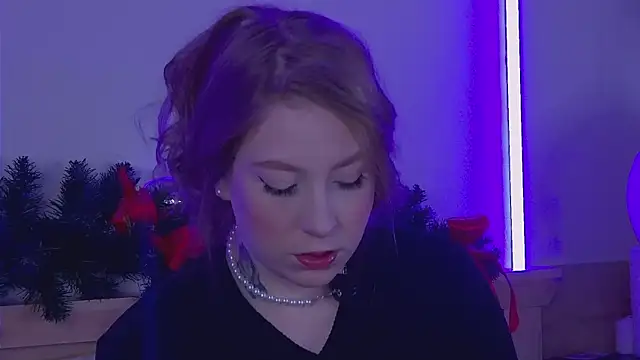 MiaEuphoria  online show from December 17, 3:34 am