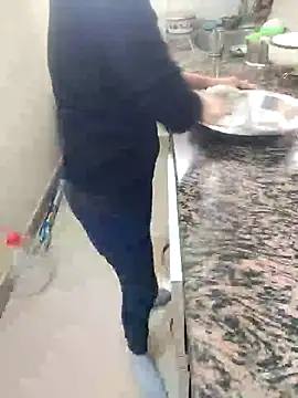 Pihu Chopra online show from December 14, 4:29 am