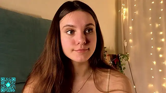 chloemilka online show from March 9, 5:50 pm