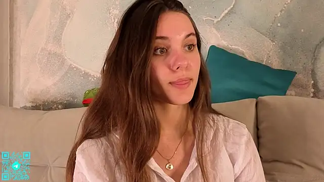 Snapshot of chloemilka chatting on July 13, 6:44 pm chloemilka online show from July 13, 6:44 pm