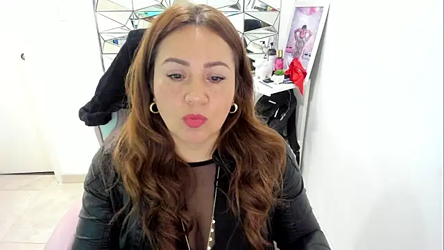 camixxx m online show from March 23, 1:04 pm