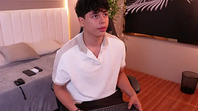 Ethan occonor online show from October 21, 12:11 am