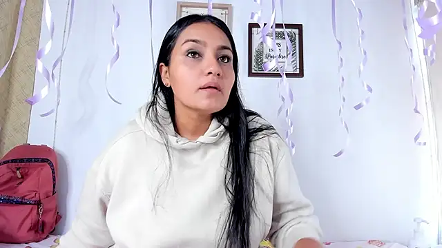 Snapshot of selena_jhonson chatting on February 16, 1:51 pm selena jhonson online show from February 16, 1:51 pm