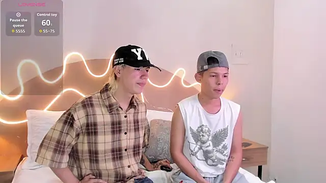 Enrrixxx  online show from October 19, 12:11 am