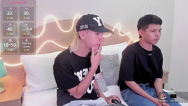 Enrrixxx  online show from October 21, 12:22 am