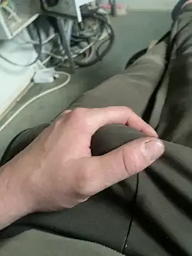 Marius1991 online show from February 25, 5:50 am