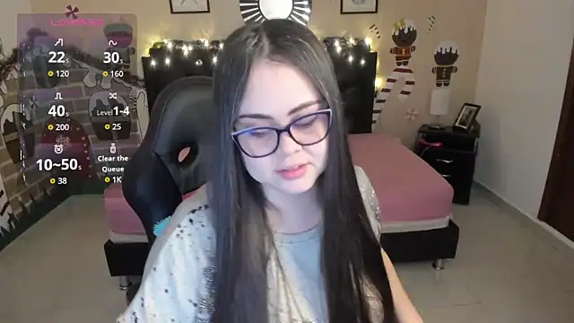 LolaVillalobos online show from December 4, 12:47 pm