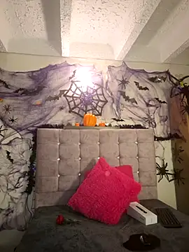 karol rose online show from October 12, 1:48 am