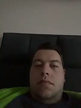 Snapshot of Lars2306 chatting on February 2, 4:06 pm Lars2306 online show from February 2, 4:06 pm