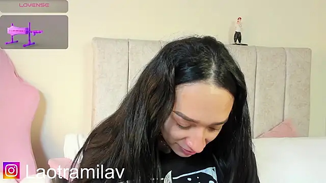 Snapshot of juliettaa_1 chatting on July 3, 12:06 am juliettaa 1 online show from July 3, 12:06 am