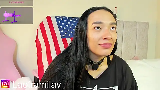 Snapshot of juliettaa_1 chatting on July 6, 1:02 am juliettaa 1 online show from July 6, 1:02 am
