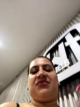 megvibes online show from December 16, 9:31 pm