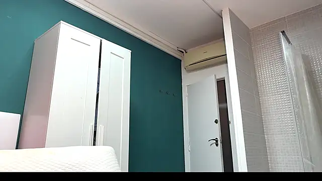 Valeriathonson online show from November 10, 10:53 pm