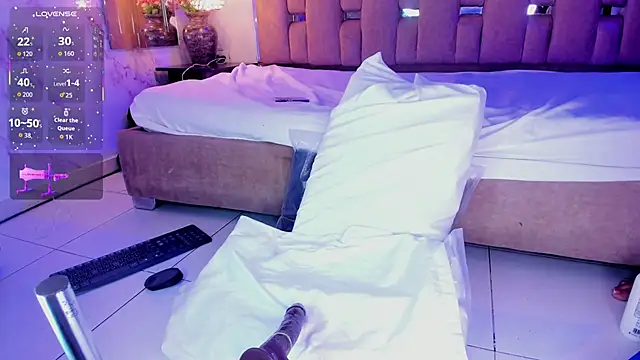 NinaCapelli online show from September 14, 5:06 am