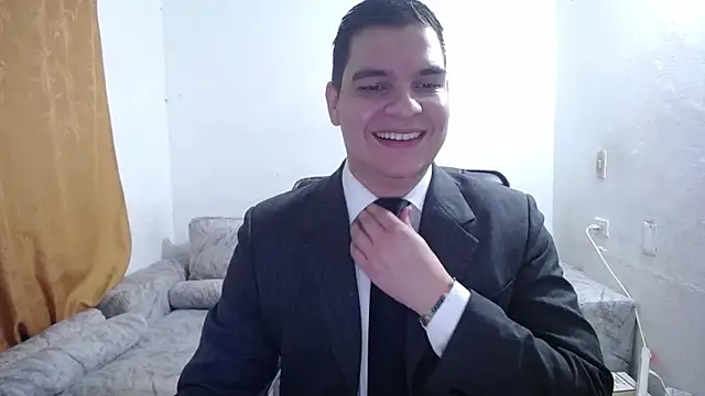 Victor Maitland online show from November 30, 3:43 am