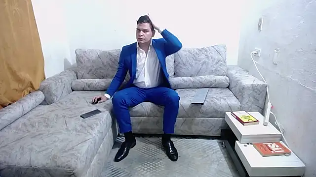 Victor Maitland online show from January 17, 3:55 am