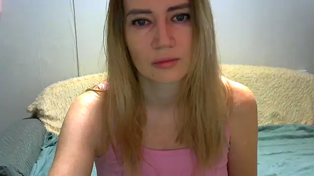 Snapshot of JessFoxxx chatting on October 28, 3:21 am JessFoxxx online show from October 28, 3:21 am