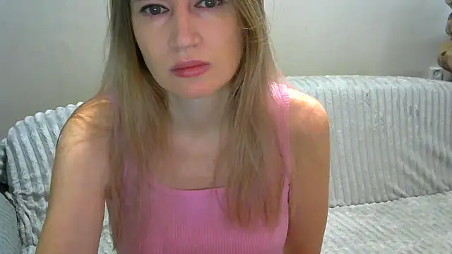 JessFoxxx online show from February 22, 4:02 am