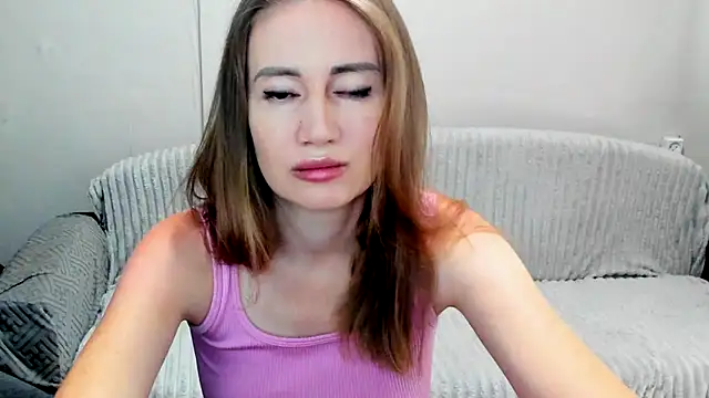 Snapshot of JessFoxxx chatting on June 19, 3:22 am JessFoxxx online show from June 19, 3:22 am