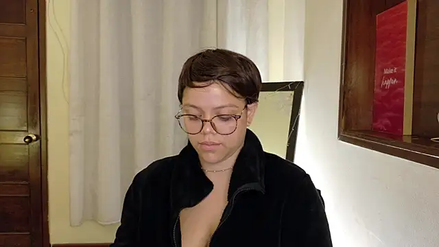 Amanda sweet online show from March 15, 3:27 pm