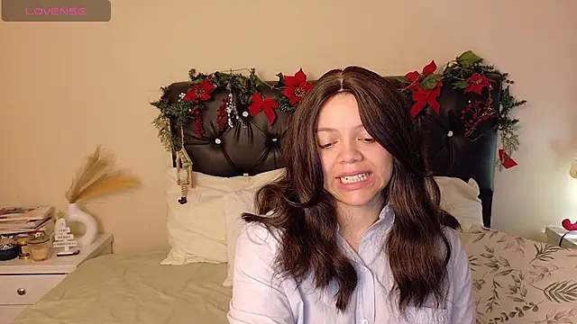 Amanda sweet online show from December 19, 1:51 pm