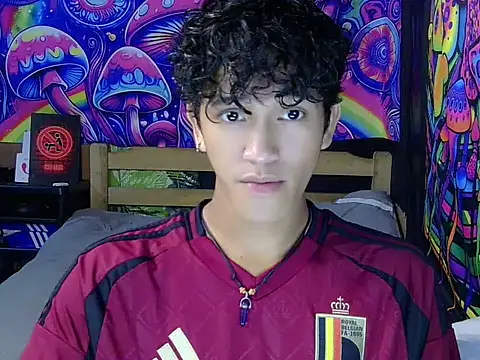 kenbigcockxx online show from June 19, 3:27 pm
