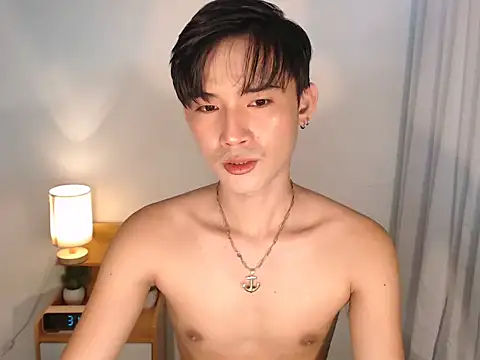 Snapshot of asian_dai chatting on May 2, 2:05 am asian dai online show from May 2, 2:05 am