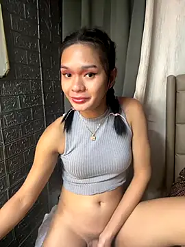 yourlovingperlita69 online show from December 4, 4:48 pm