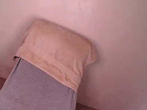 itsmechudiya online show from February 8, 11:24 am