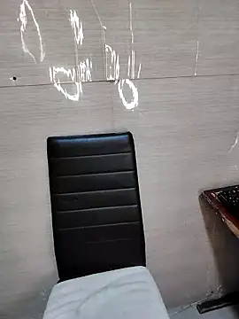 lunna 07 online show from September 30, 4:01 pm