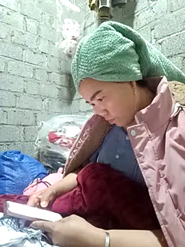 jienrrr online show from November 22, 12:37 pm