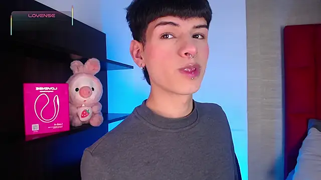 Ezra Storm online show from January 7, 4:37 am