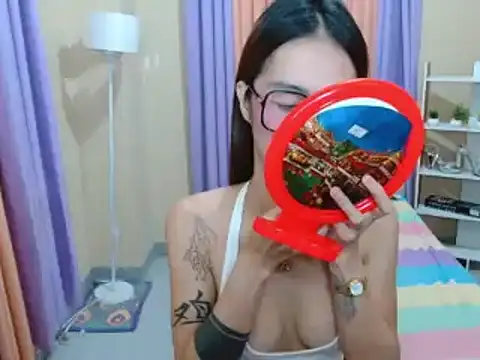 XxTsUncutAskaxX online show from July 6, 5:04 am