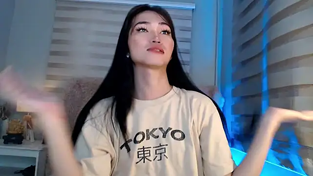 Snapshot of lovelychanel69xx chatting on October 11, 11:14 pm lovelychanel69xx online show from October 11, 11:14 pm