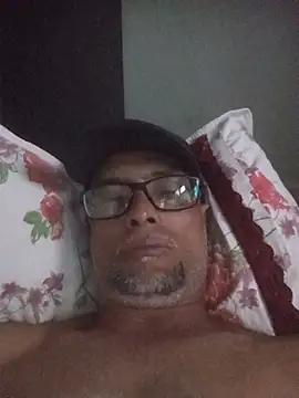 Snapshot of cristianojp1 chatting on June 30, 9:05 pm cristianojp1 online show from June 30, 9:05 pm