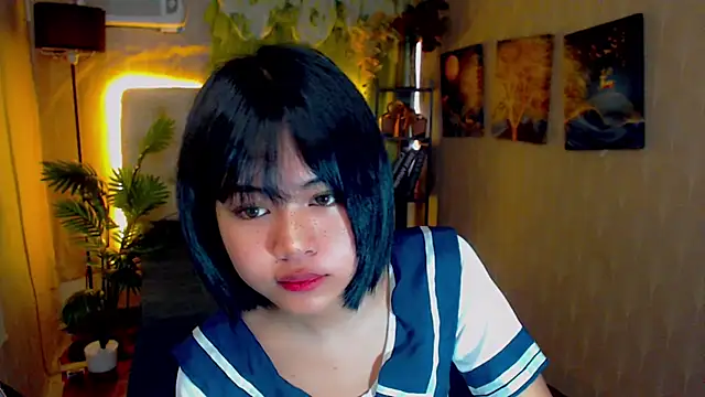 Snapshot of asian_babhiegirl chatting on September 18, 12:34 am asian babhiegirl online show from September 18, 12:34 am