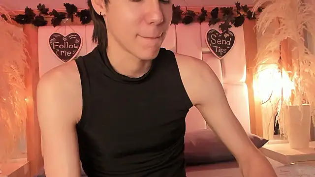 Daphne And Roger online show from March 7, 11:07 am