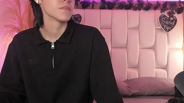 Daphne And Roger online show from March 17, 11:13 am