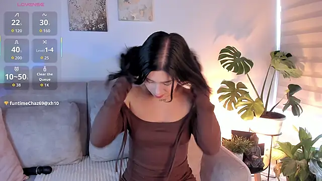 Estrer collins online show from February 16, 7:10 pm