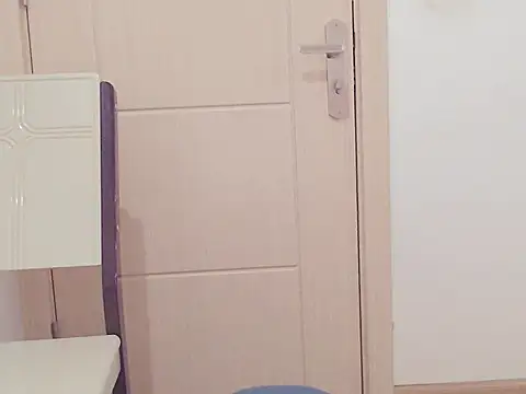 Snapshot of ruby_8x chatting on December 13, 11:32 pm ruby 8x online show from December 13, 11:32 pm