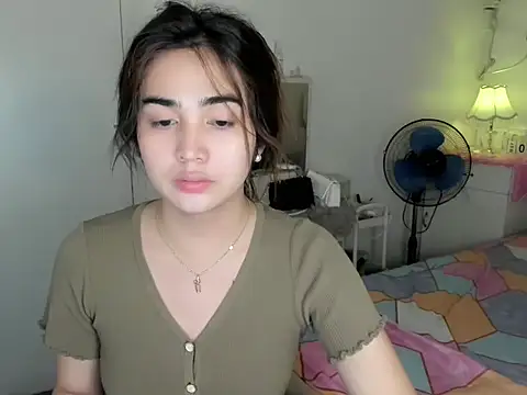Snapshot of Alovelydoll_nica chatting on May 4, 10:55 am Alovelydoll nica online show from May 4, 10:55 am