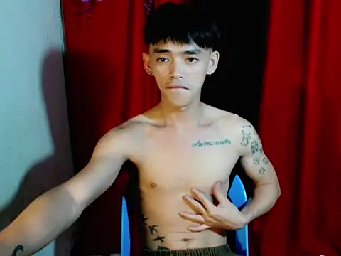 Snapshot of urhunky_boy chatting on April 23, 7:27 pm urhunky boy online show from April 23, 7:27 pm