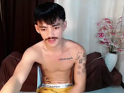 Snapshot of urhunky_boy chatting on July 28, 11:05 am urhunky boy online show from July 28, 11:05 am