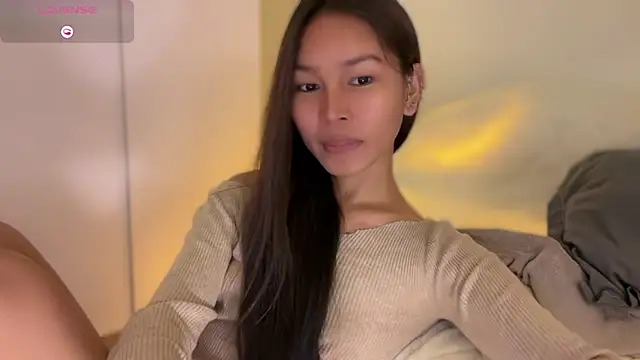 Snapshot of _sexyanne69_ chatting on May 22, 9:48 am sexyanne69 online show from May 22, 9:48 am