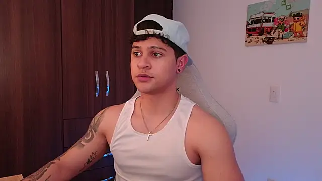 domsantiago  online show from September 20, 2:01 am