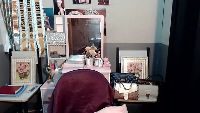 miya khali online show from November 2, 5:26 pm