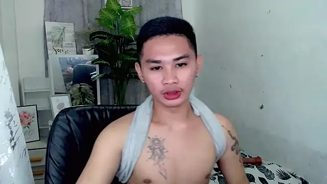 asianhardcock25 online show from September 11, 10:48 am